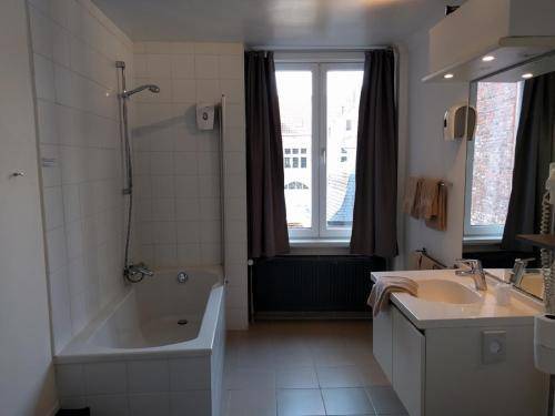 Canalview Hotel Ter Reien, Bruges