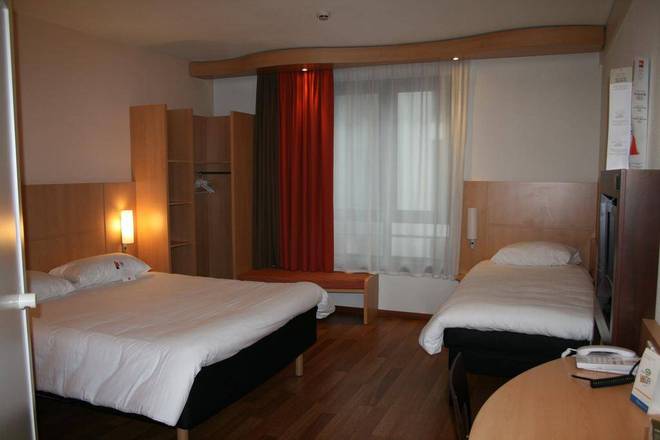 ibis Hotel Brussels Centre Gare du Midi, Brussels