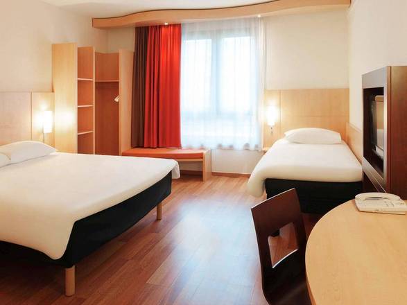 ibis Hotel Brussels Centre Gare du Midi, Brussels