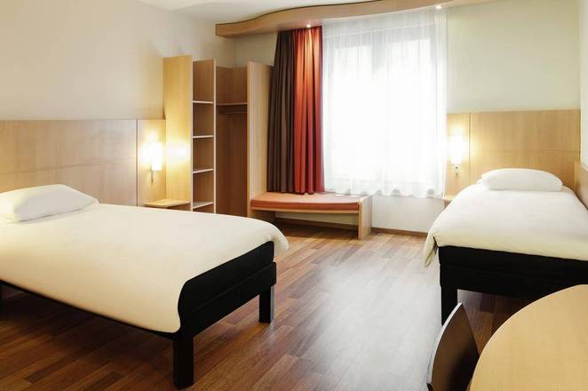 ibis Hotel Brussels Centre Gare du Midi, Brussels