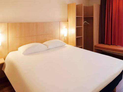 ibis Hotel Brussels Centre Gare du Midi, Brussels
