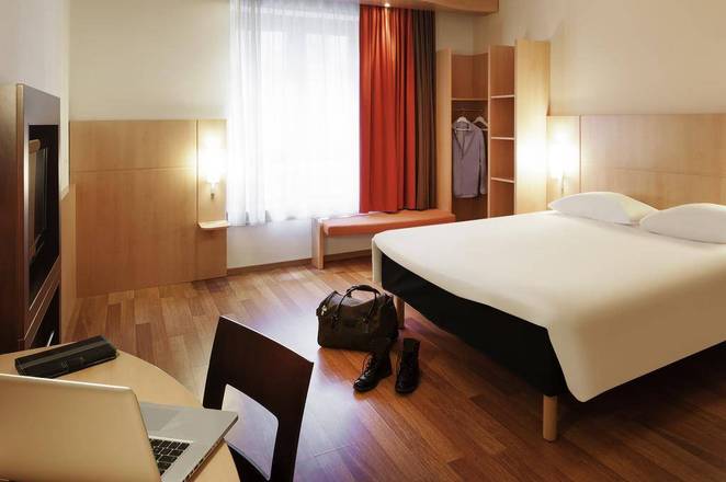 ibis Hotel Brussels Centre Gare du Midi, Brussels