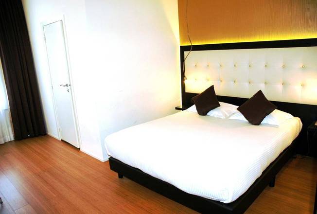 Hotel Saint Nicolas, Brussels
